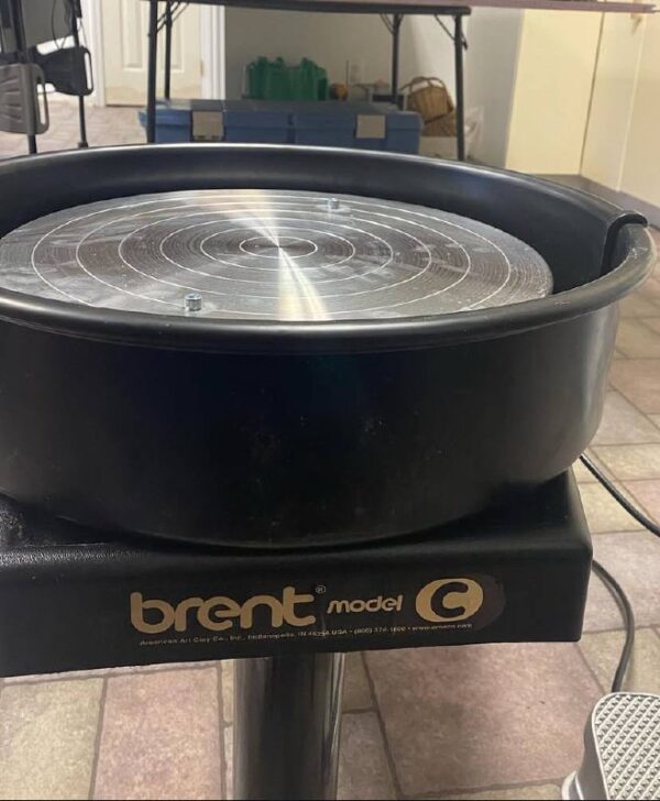 Brent C Pottery Wheel (USED TWICE,12 MONTHS OLD)