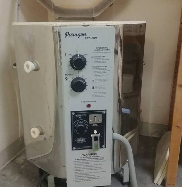 Paragon Kiln – Model SNF823( USED 3 YEARS) - Image 2