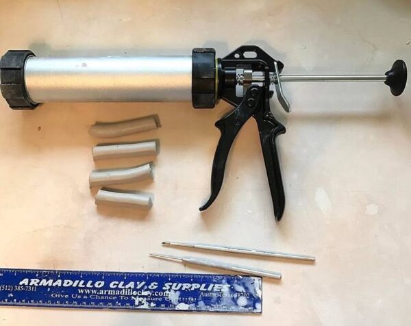 Shimpo Hand Extruder(NEW 3 MONTHS OLD) - Image 3